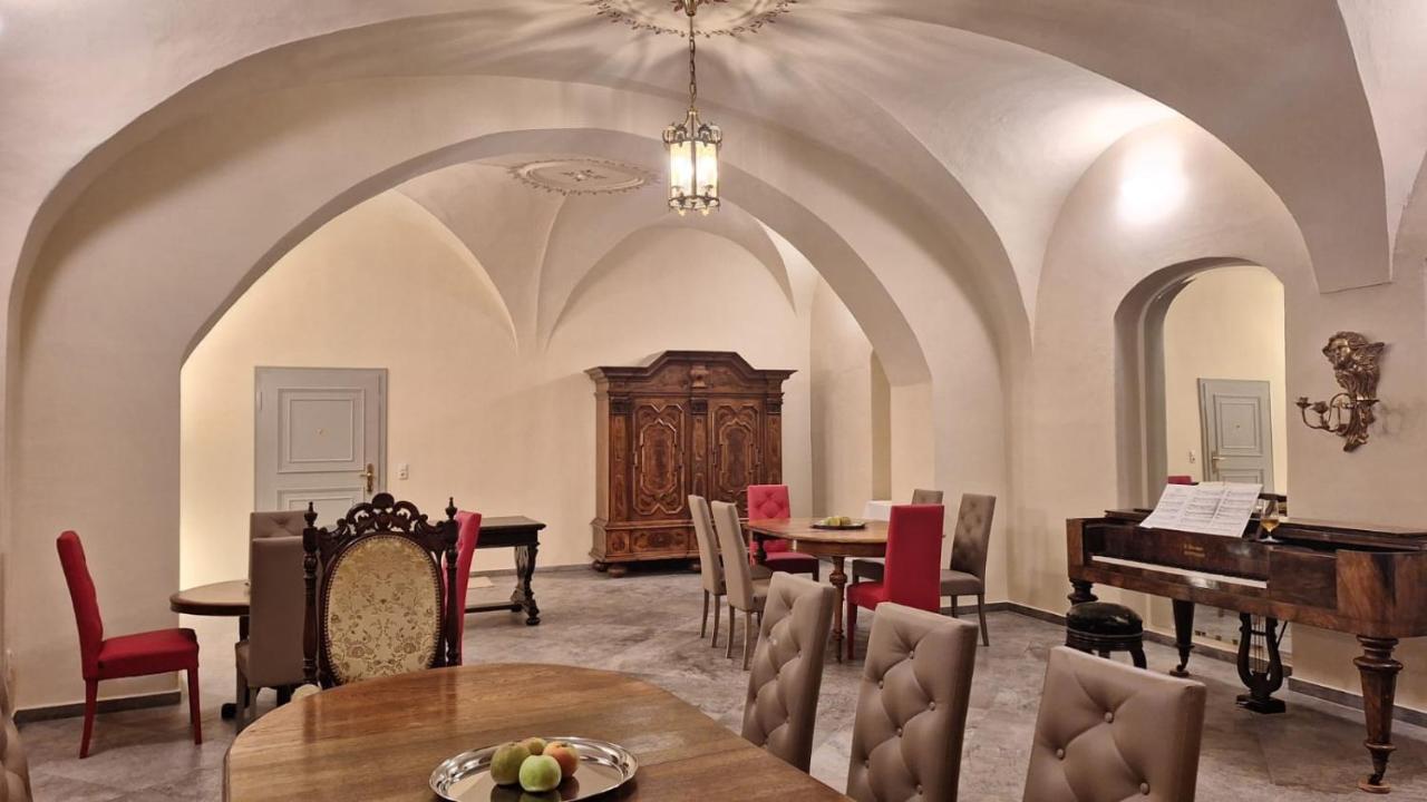 Stadtpalais Bellevue-Suite 3- Zimmer- Maisonettewohnung Mit Dachterrasse Maximal 4 Personen Bautzen Eksteriør billede